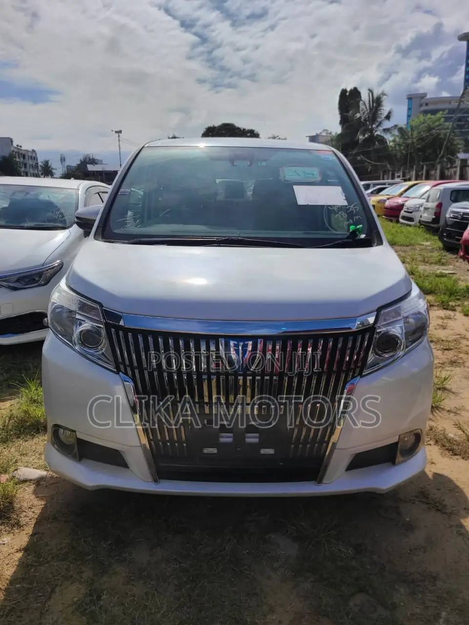 Toyota Esquire 2016 Pearl