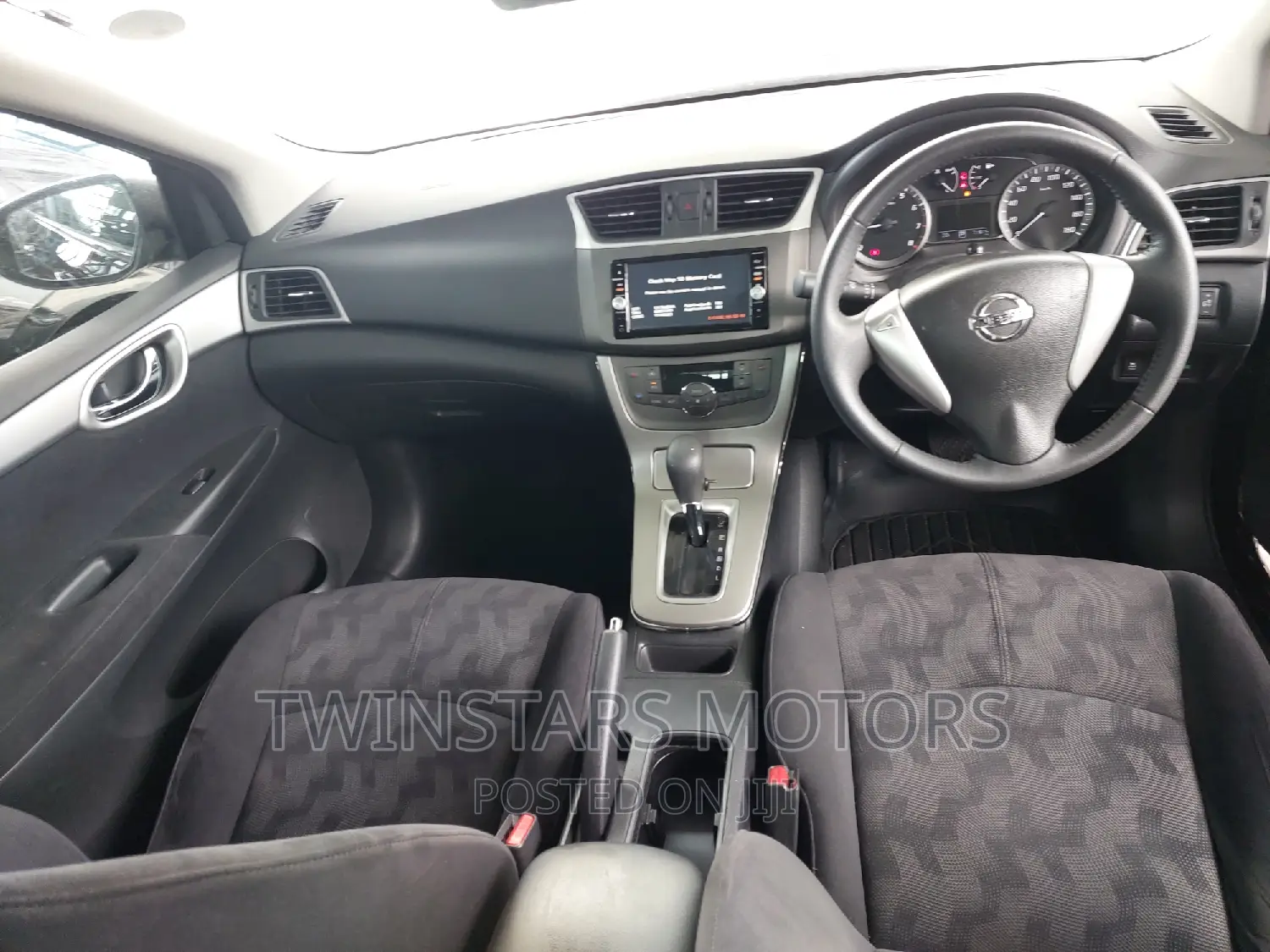 Nissan Bluebird 2017 Black