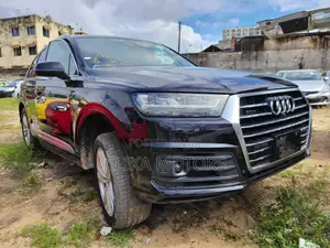 Audi Q7 2017 Black