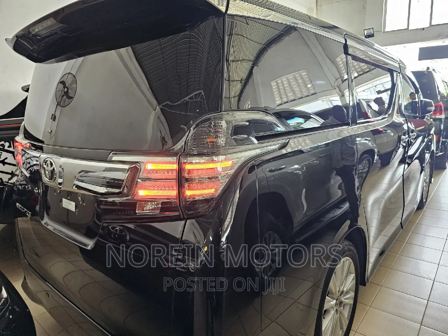 Toyota Vellfire 2017 Matt Black