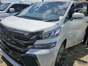 Toyota Vellfire 2017 Off white
