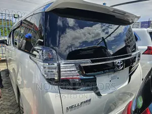 Toyota Vellfire 2017 Off white