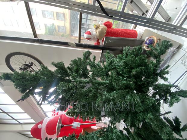 7 Feet Christmas Tree Quality - thumbnail 2