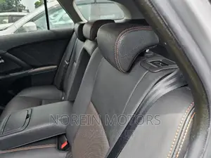 Toyota Avensis 2017 Silver