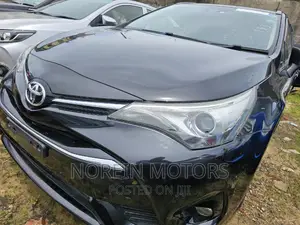 Toyota Avensis 2018 Matt Black