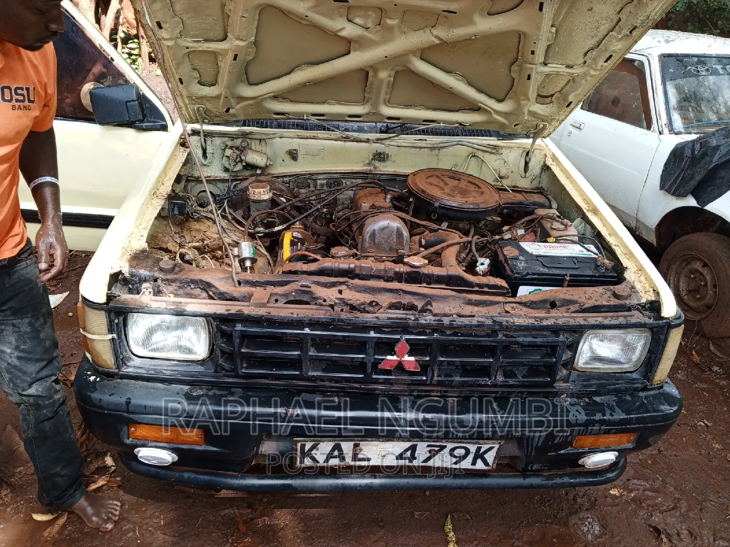Mitsubishi L200 1995 Yellow