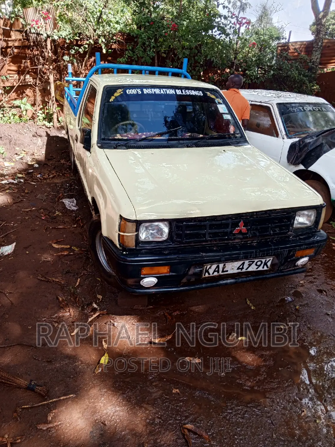 Mitsubishi L200 1995 Yellow