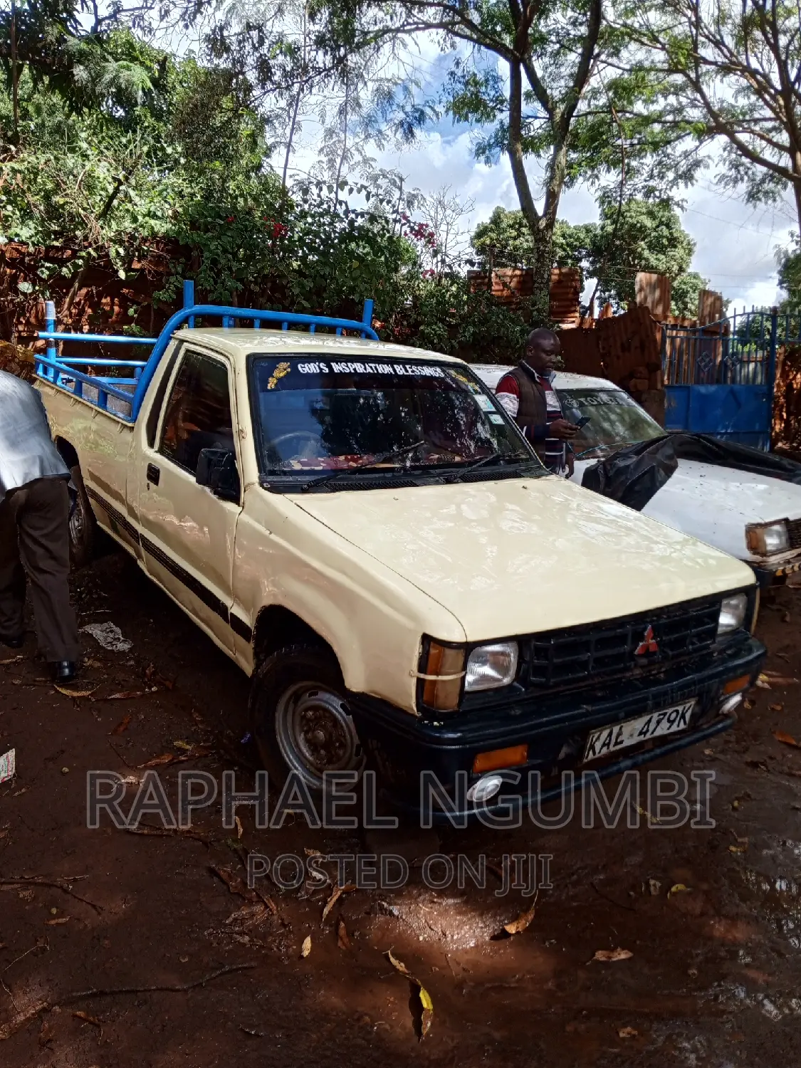 Mitsubishi L200 1995 Yellow
