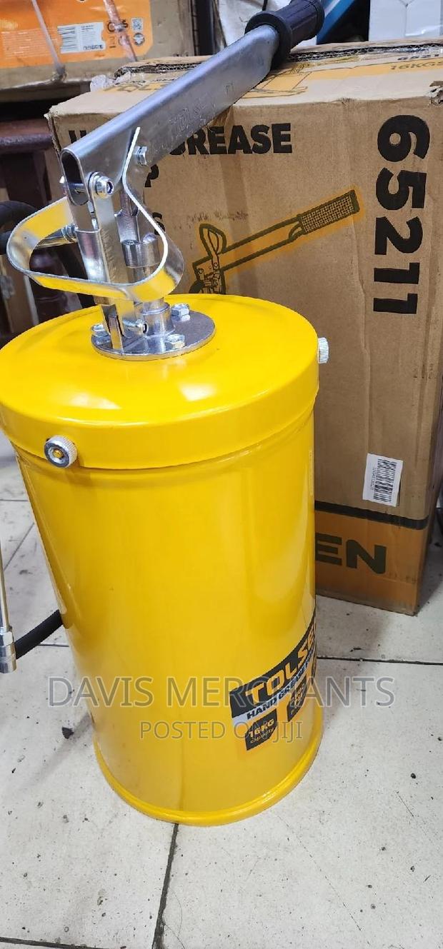 New Improved Manually Used Grease Bucket