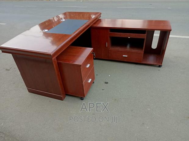 Executive Office Desk 1.6m