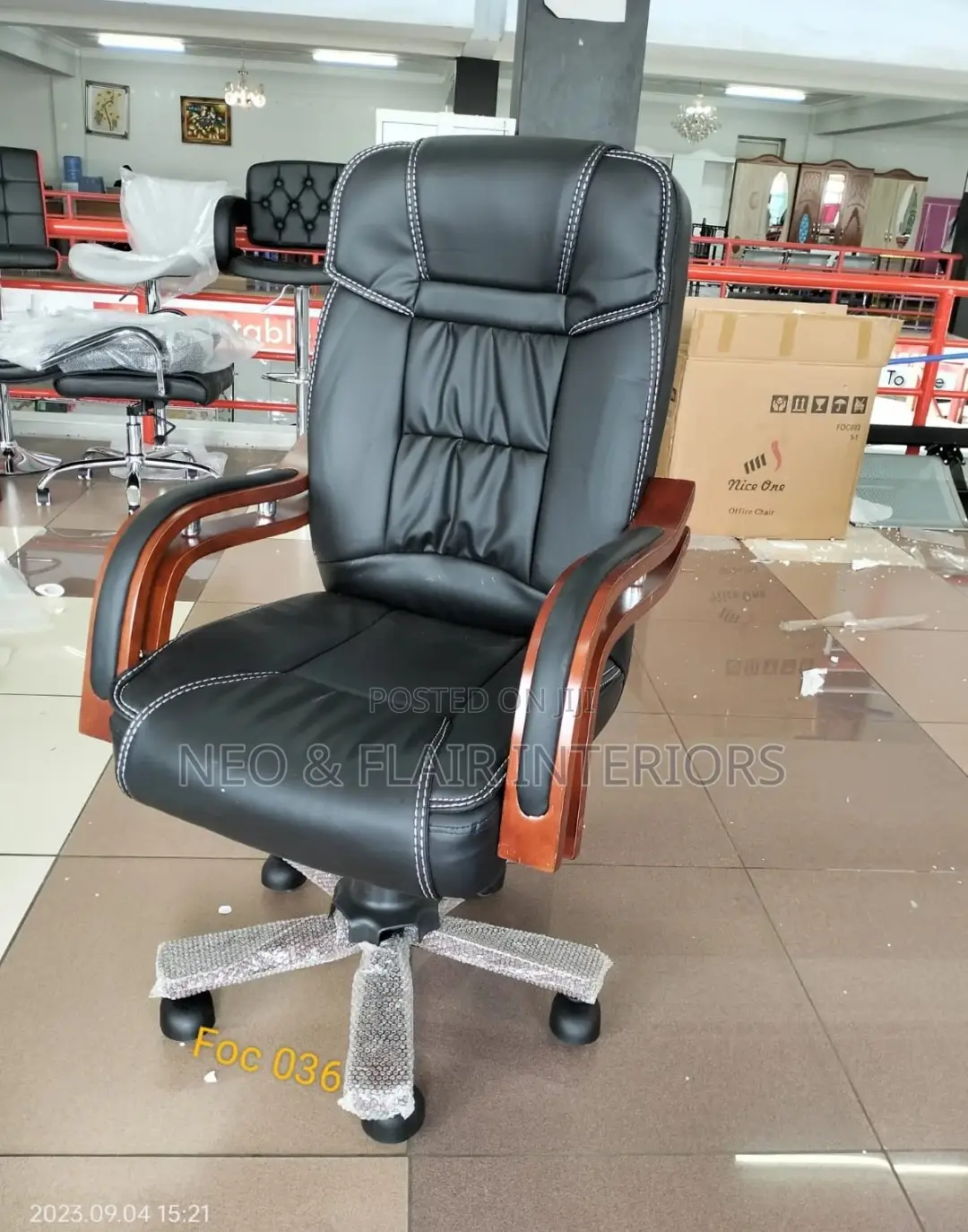 Executive Office Seat