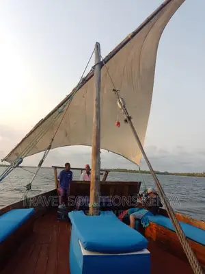Sunset Dinner in Dhow in Watamu.