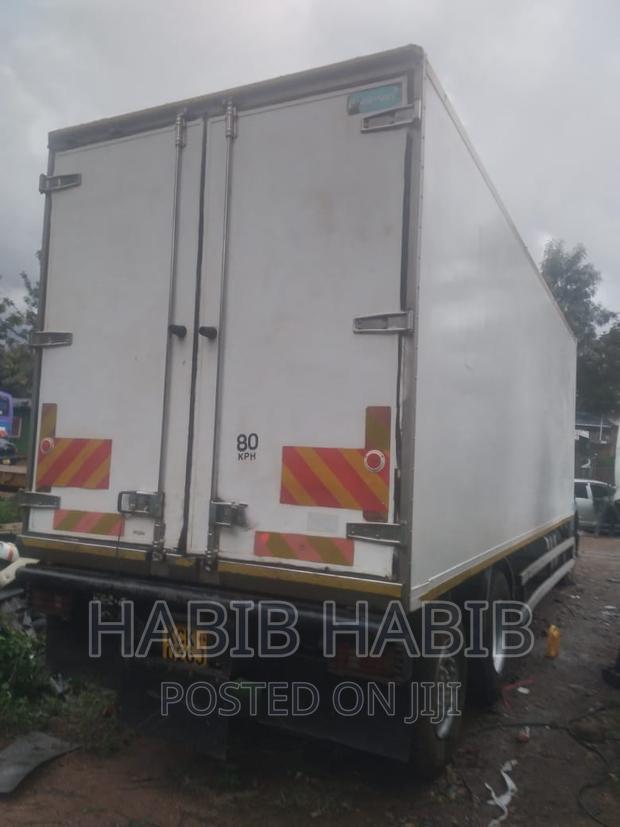 Mercedes Benz Actros - thumbnail 2