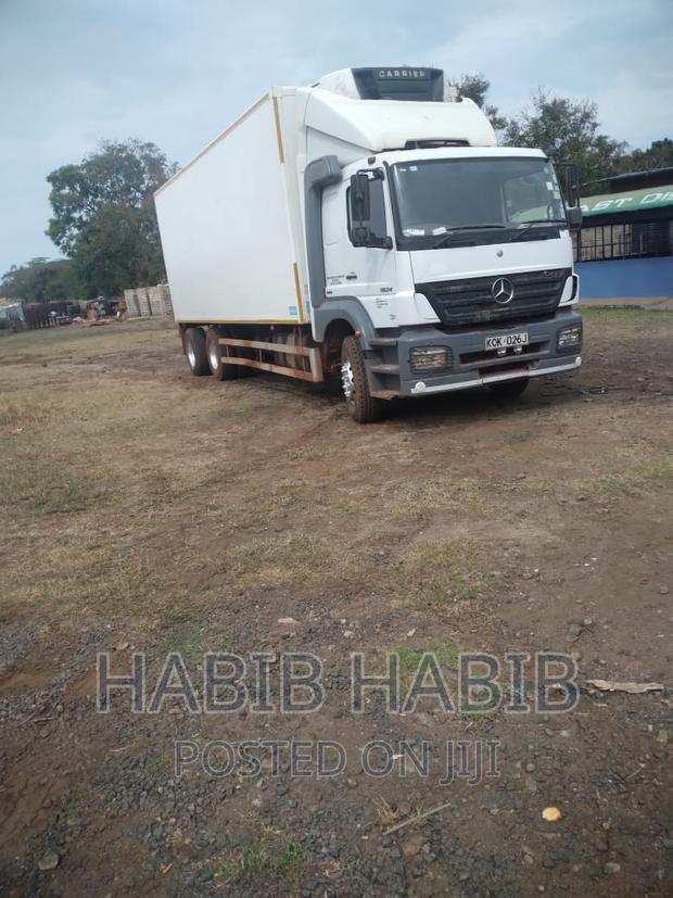 Mercedes Benz Actros - thumbnail 4