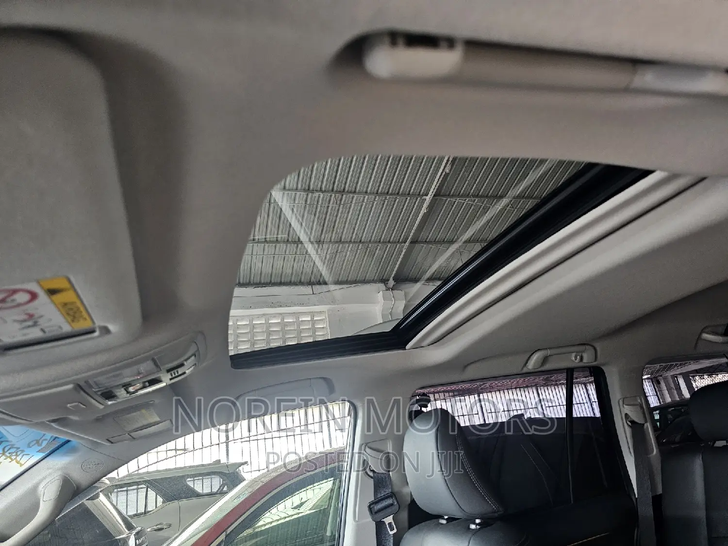 Toyota Land Cruiser Prado 2017 Pearl