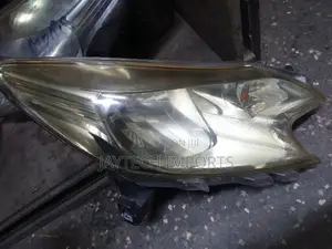 Nissan Note 2012 RHS Headlight