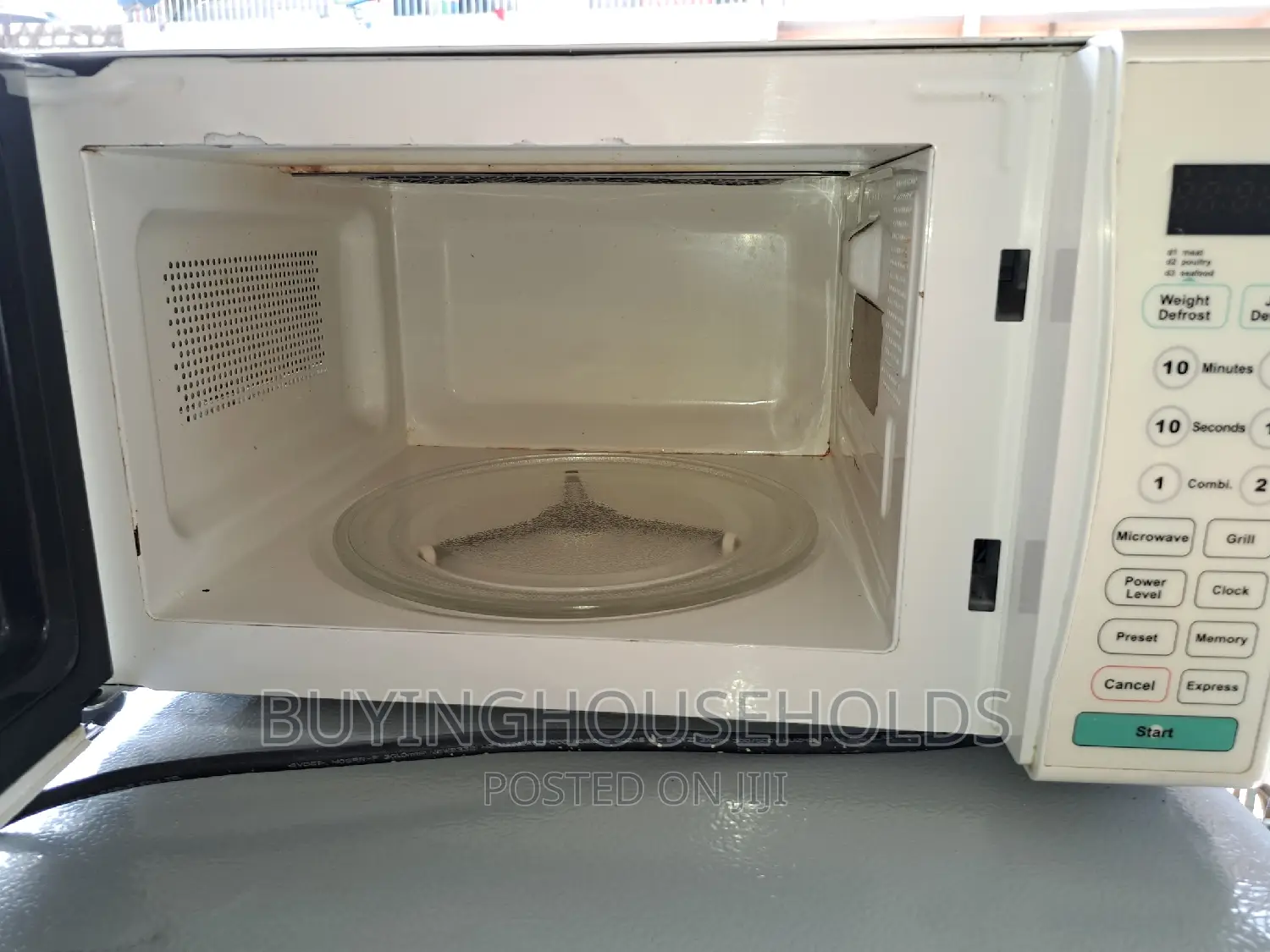 Ramtons Microwave With Grill