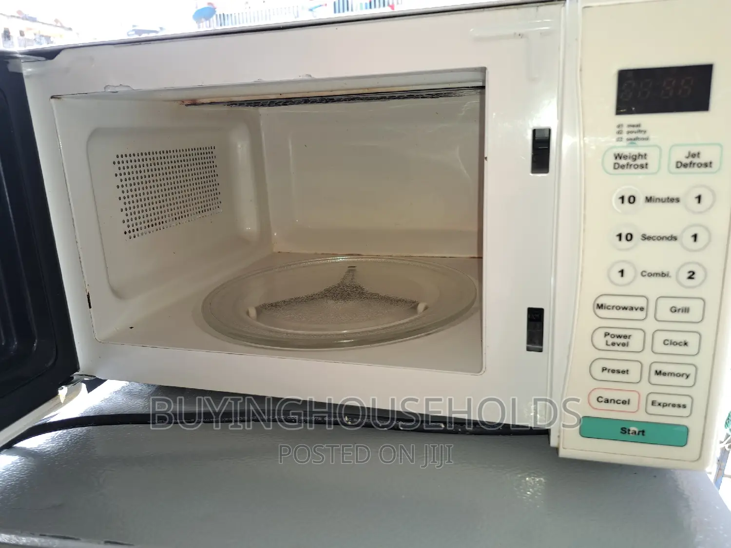 Ramtons Microwave With Grill