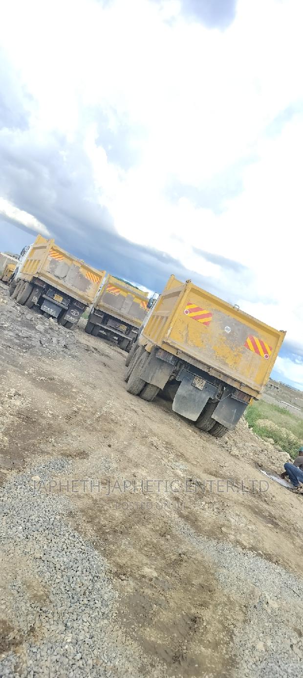 Washed Rocksand ,