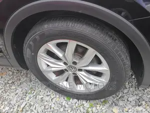 Volkswagen Tiguan 2019 Black