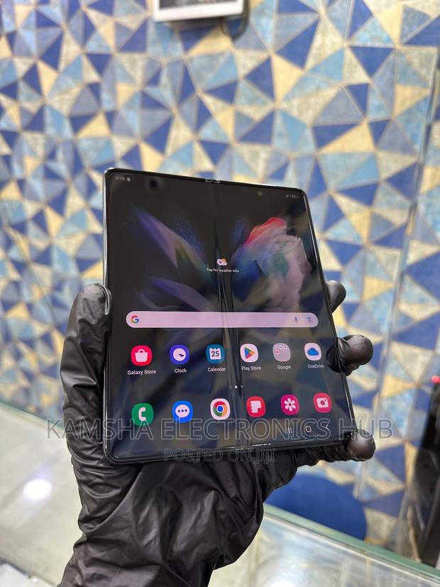 New Samsung Galaxy Z Fold3 5G 512 GB Black
