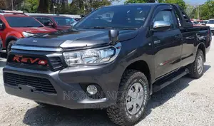 Toyota Hilux 2017 Gray