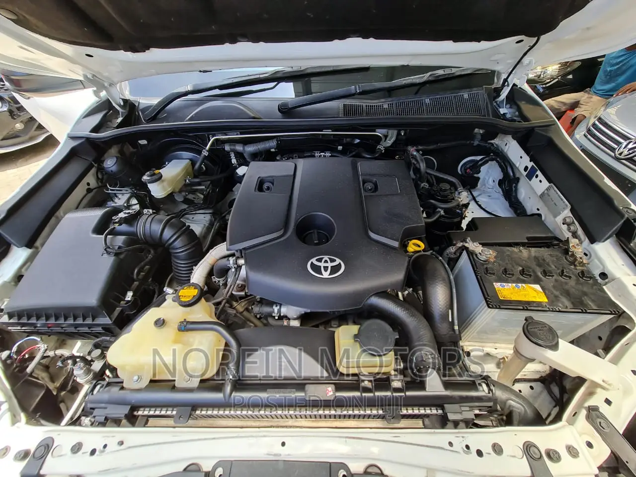 Toyota Hilux 2017 White