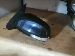 Toyota Sienta 2008/2012 Power Side Mirror With Indicator