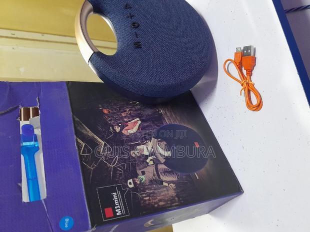 M1 Mini Bluetooth Speaker - thumbnail 3