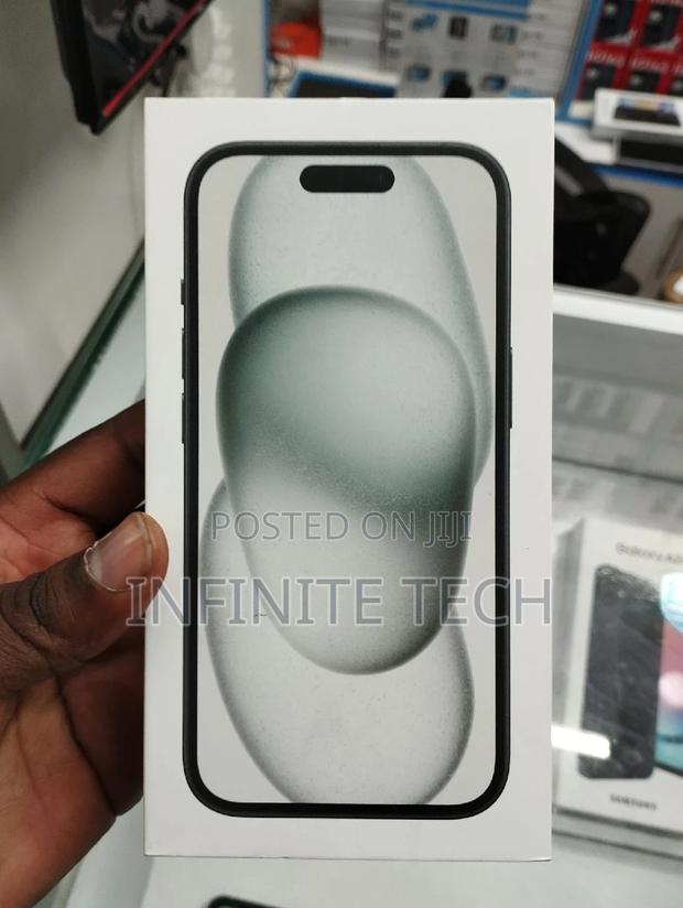 New Apple iPhone 15 128 GB Black - main view