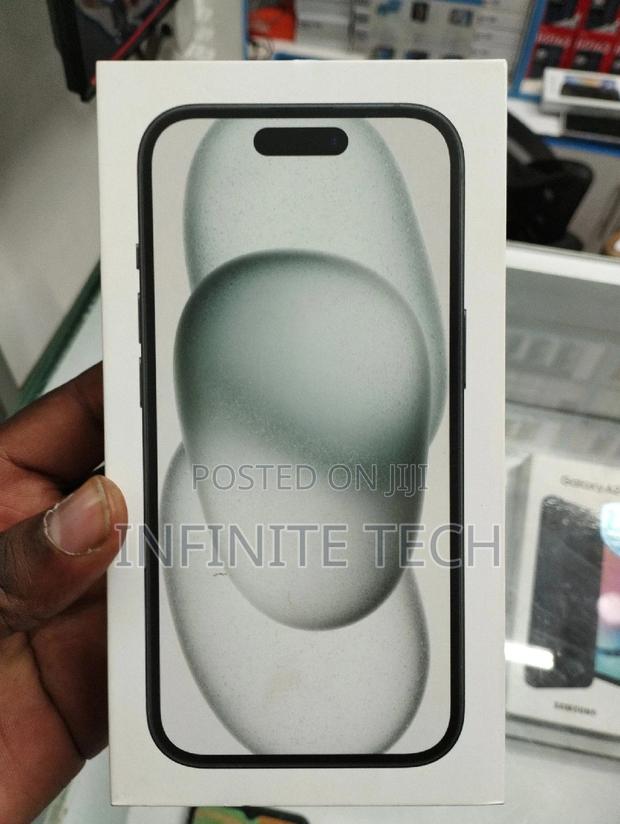 New Apple iPhone 15 128 GB Black - thumbnail 3