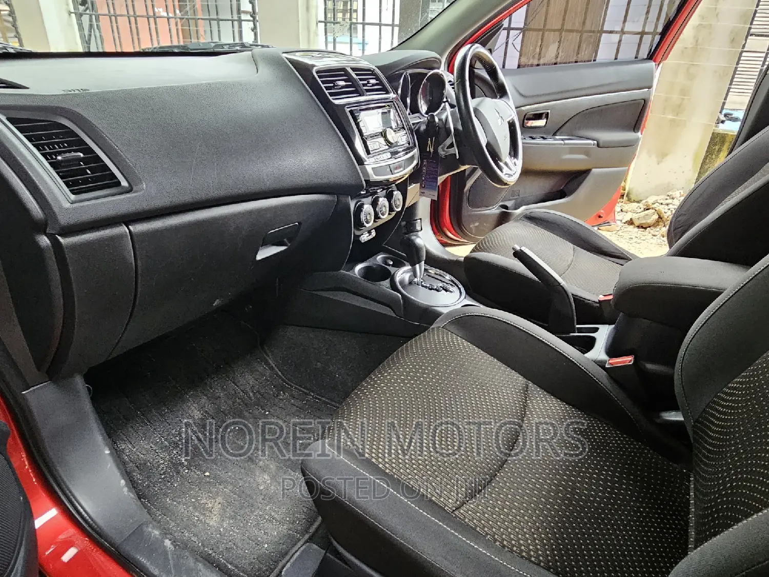 Mitsubishi RVR 2016 Red