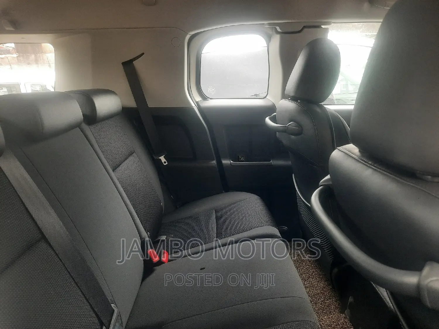 Toyota FJ Cruiser 2016 White