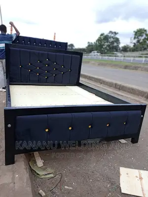 Chester Bed