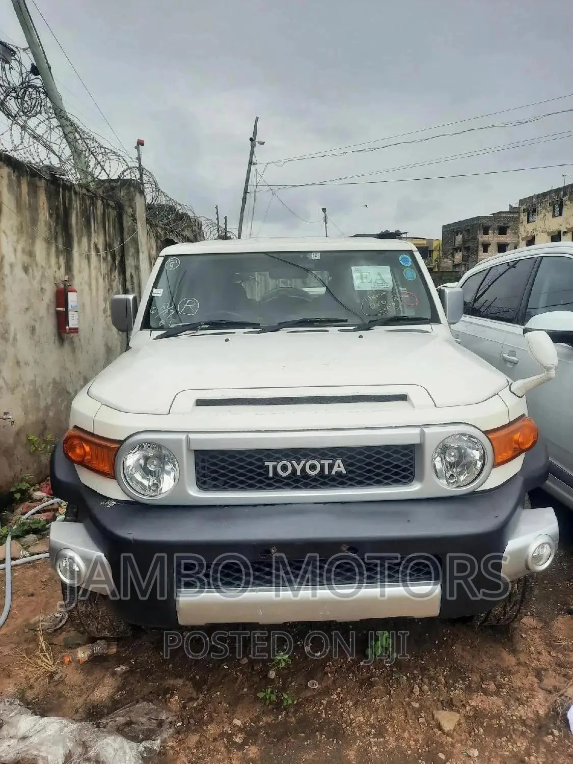 Toyota FJ Cruiser 2016 White