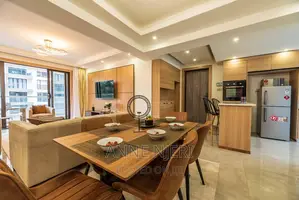 Lovely 3 Bedroom Available in Riverside