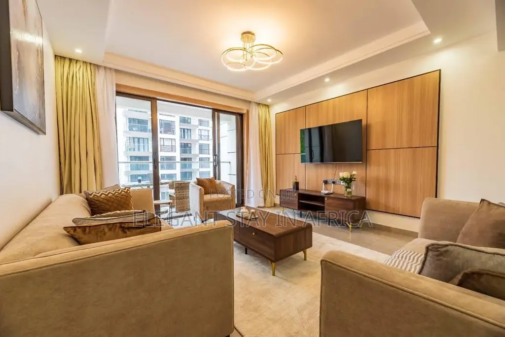 Lovely 3 Bedroom Available in Riverside