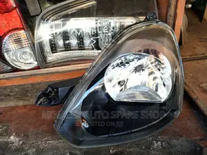 LHS Headlight Daihatsu Mira Eis 2015
