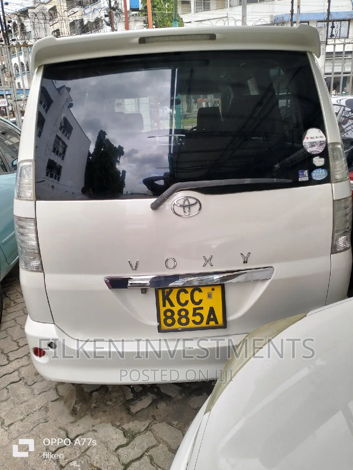 Toyota Voxy 2009 White
