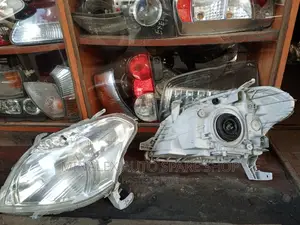 Nonzenon Headlights Toyota Raum