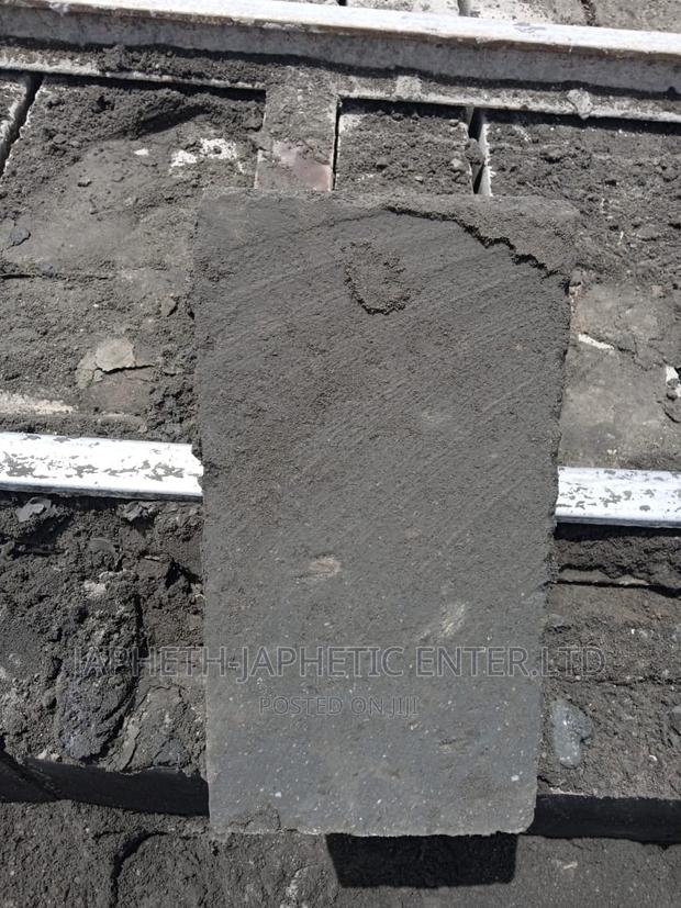 Mawe Ya Ndarugo Stones - thumbnail 2