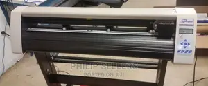 Red Sail Cutting Plotter Machine, Rs720c