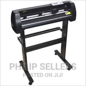 Red Sail Cutting Plotter Machine, Rs720c