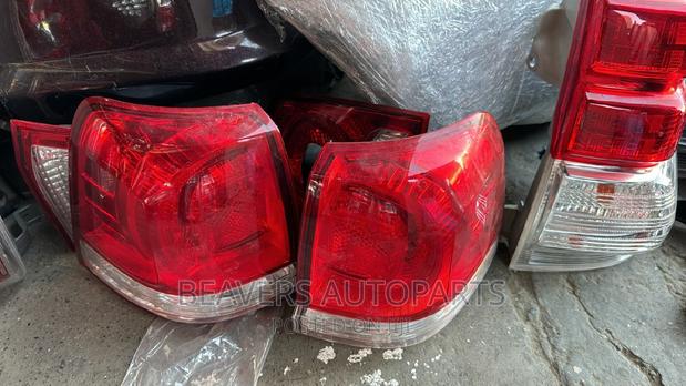 Landcruiser LC 200 2008 Taillights