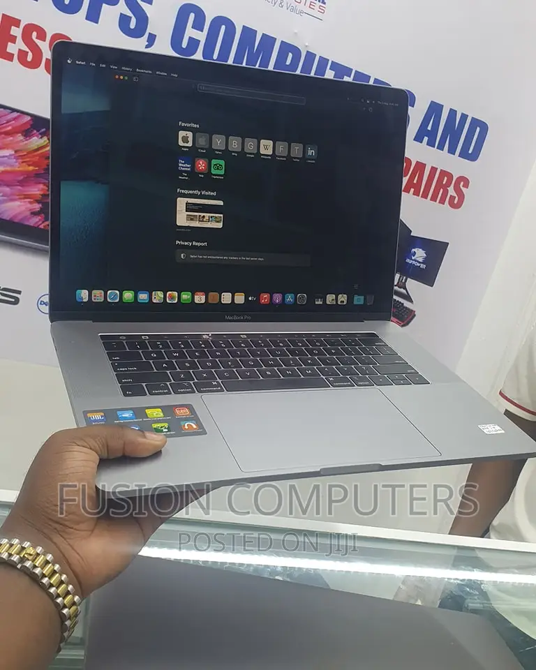 New Laptop Apple MacBook Pro 2015 16GB Intel Core I7 SSD 512GB