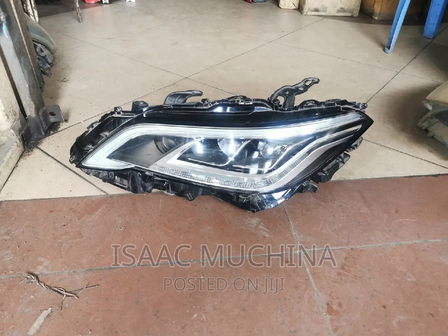 Crown 2020 Headlight