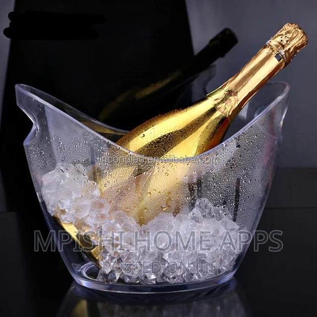 Acrylic Wine Bucket - thumbnail 3