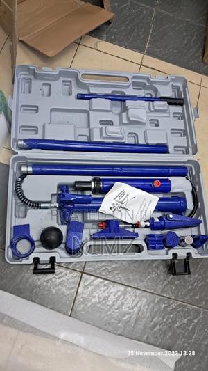 10 Tone Hydraulic Body Jack - thumbnail 2