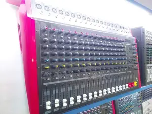 16 Channels Yahama Amplifier