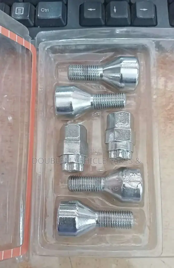 Mercedes-Benz Thread Lock
